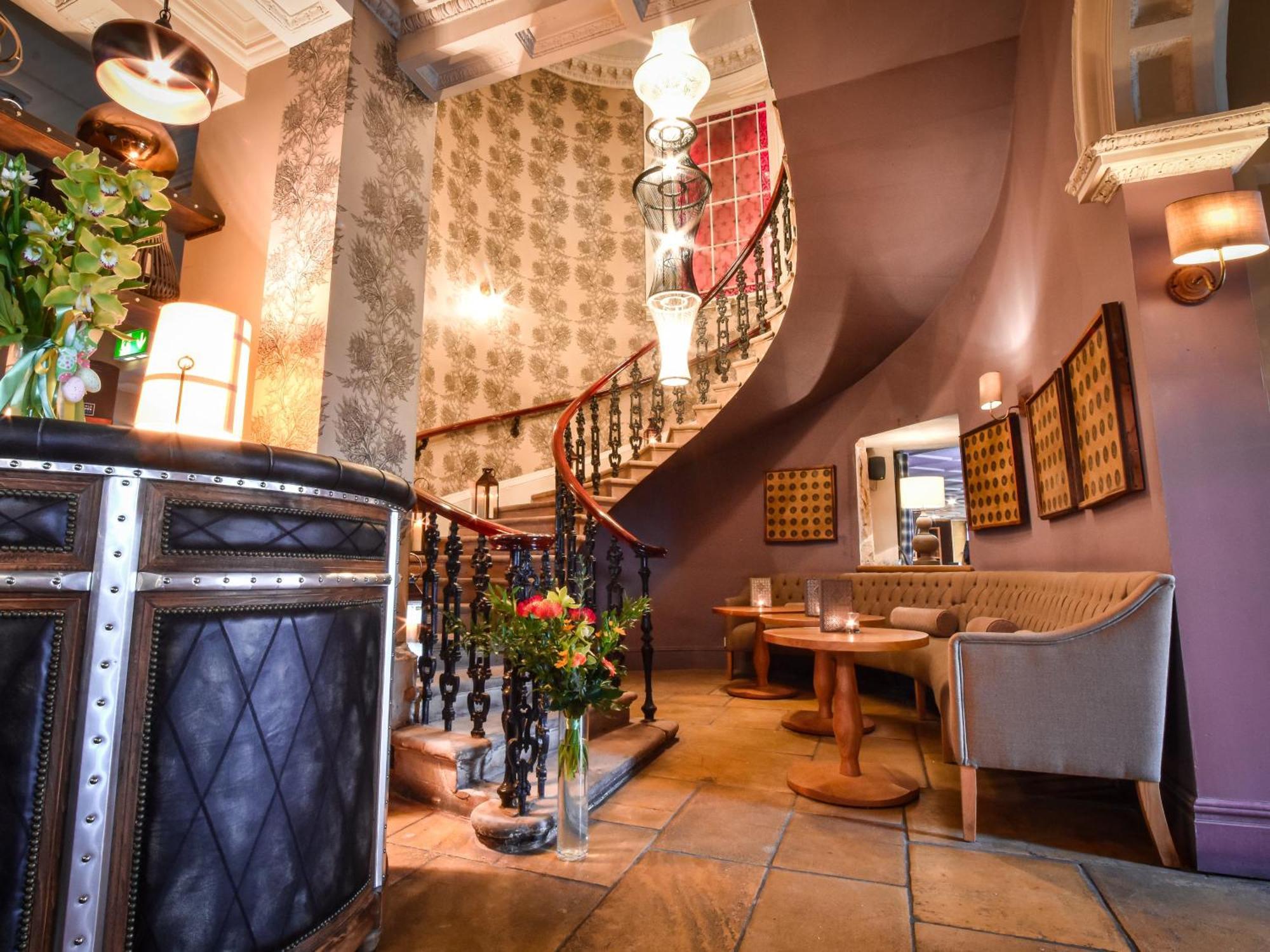 The Meadowpark Bar, Kitchen & Rooms Stirling Exterior foto